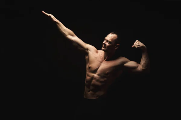 Homme athlétique fort montre corps musculaire nu — Photo