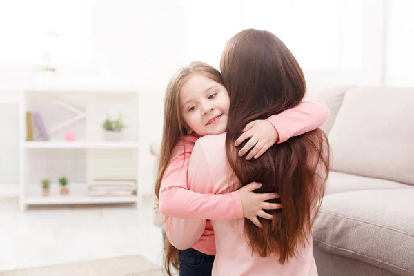 Mother and her daughter child girl playing and hugging. — Stock Photo, Image