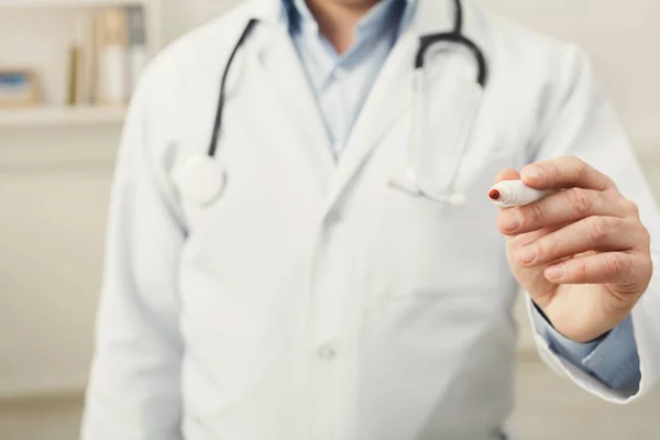 Closeup of doctor hand and pen — Stock Photo, Image