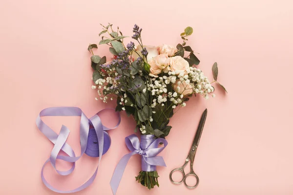 Elegante bouquet da sposa, vista dall'alto — Foto Stock