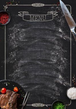 Mockup Restoran Menü için olarak siyah yazı tahtası