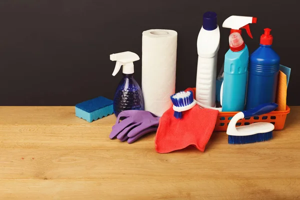 Kolorowe grupy czyszczenia dostarcza — Zdjęcie stockowe