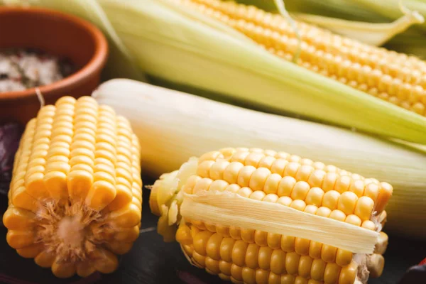 Corn on wooden background — Stock Photo, Image