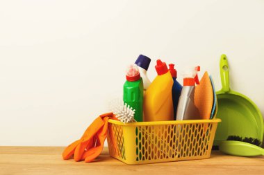 Tablodaki öğeleri temizleme ile kova