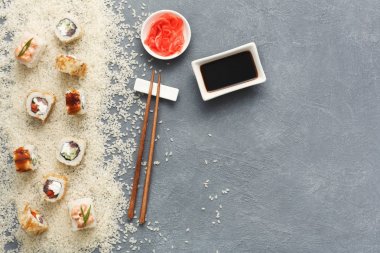 Suşi roll ve gunkan dizi en iyi görüntüyü