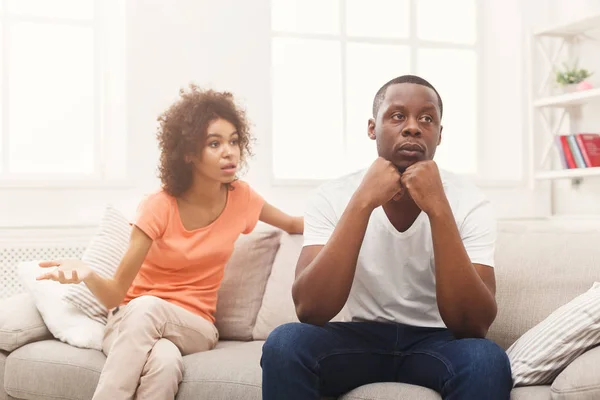 Young black couple quarreling at home — Stock Photo, Image