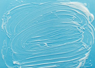 Cam arka plan üzerinde deterjan köpük