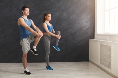 Bacaklar eğitim önce ısınma Çift