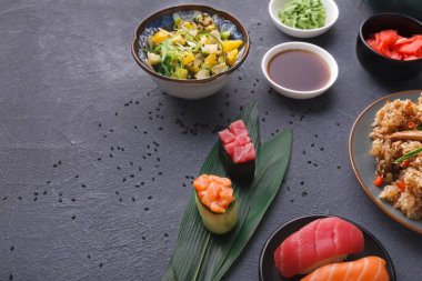 Japon stil gıda, Restoran hizmet