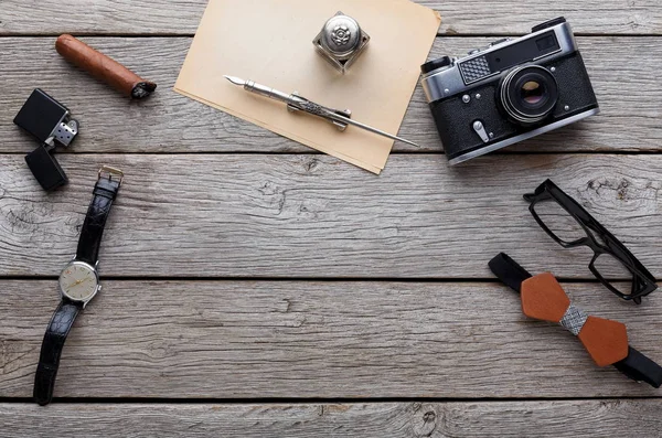 Happy Blahopřání ke dni otců na rustikální dřevo pozadí — Stock fotografie