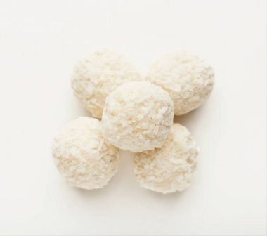 Hindistan cevizi şeker isolaed beyaz