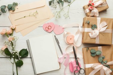 Planlayıcısı kontrol listesi ile gelin arka plan