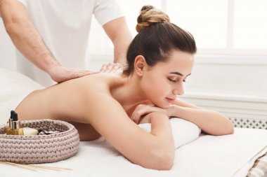 Klasik vücut masaj spa salon
