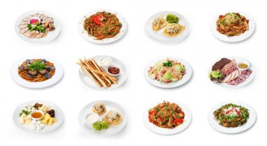 Kolaj üzerinde beyaz izole restoran yemekleri