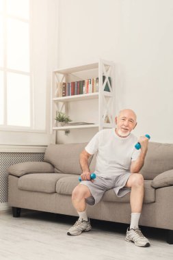 Komuta sizde yapma egzersiz dumbbells ile