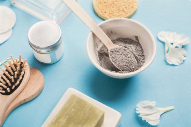 Ev ya da salon kaplıca tedavisi için doğal kozmetik