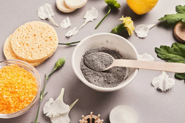 Cosméticos naturales para el tratamiento de spa en el hogar o salón — Foto de Stock