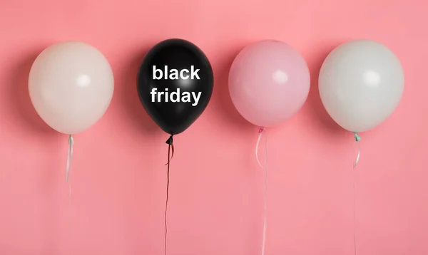 Baloane negre de vineri cu spațiu gol pentru verificarea magazinului — Fotografie, imagine de stoc