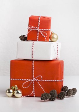 Hediyelerin kavramsal fotoğraflı mutlu noel kartları