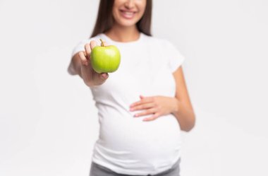 Tanımlanamayan Hamile Kız Kamera, Beyaz Arkaplan, Kırpılmış