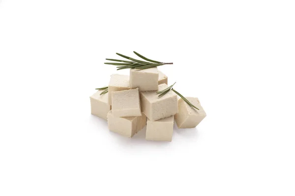 Formaggio di soia Cubi di tofu con ramo di rosmarino fresco — Foto Stock