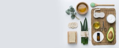 Tuzlu kaşık, taze aloe ve sabun, güzellik tedavisi