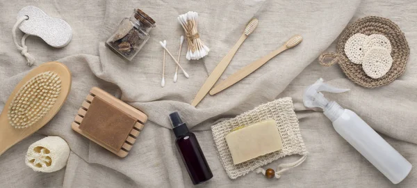 Eco natuurlijke bamboe Badkamer accessoires, handgemaakte zeep — Stockfoto