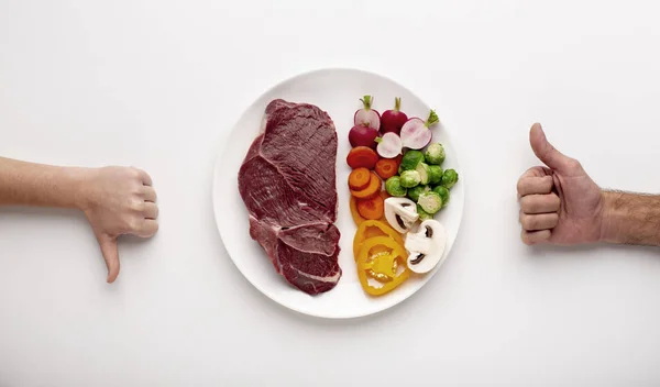 Seperti dan tidak suka isyarat dengan sumber protein sayuran dan daging — Stok Foto