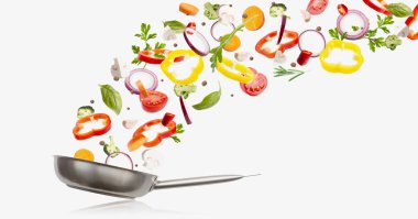 Taze sebzeler tavaya uçuyor, bembeyaz.