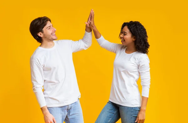 Loving Multiracial Couple Giving High Five To Each Other, Clapping Hands — Stock Photo, Image