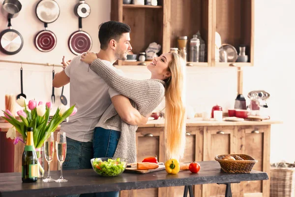 Handsome man and attractive young woman are having fun together — Stock Photo, Image