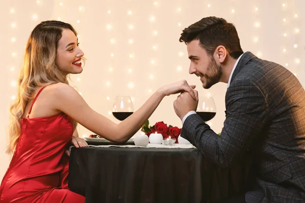 Gallant Man Kissing Girlfriends Hand On Romantic Date In Restaurant — Stok fotoğraf