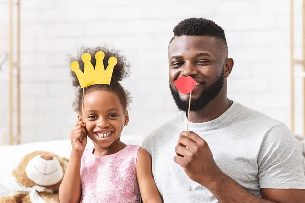 Creative black family father and daughter having fun at home — Stok fotoğraf