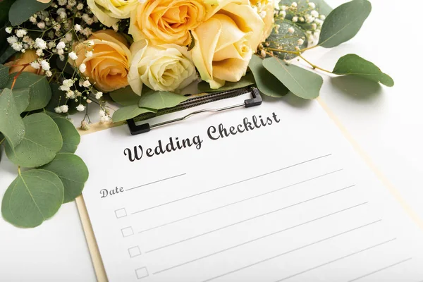 Контрольный список по планированию свадьбы с пустым местом для записи — стоковое фото