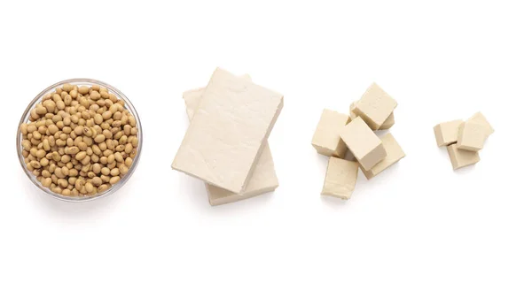 Transformation of soybean: soybeans, tofu cheese and soya chunks — Stockfoto