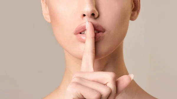 Unrecognizable Woman Gesturing Hush Sign, Studio Shot, Cropped — Stok fotoğraf