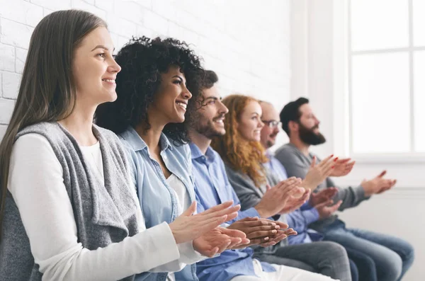 Happy People Sitting In Row Applauding To Mentor At Group Therapy — 스톡 사진