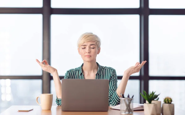 Peaceful Businesswoman Relaxing Meditating Sitting At Workplace In Office — Stock Fotó