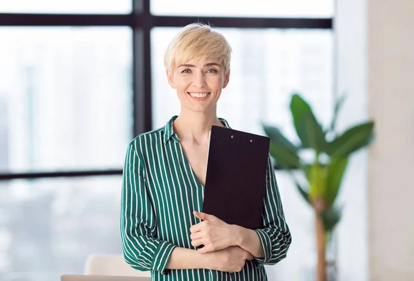 Entrepreneur Lady Holding Folder Smiling Standing Near Window In Office — ストック写真