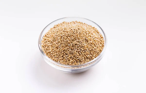 Eten van de volgende generatie. Witte quinoa In glazen bekers — Stockfoto