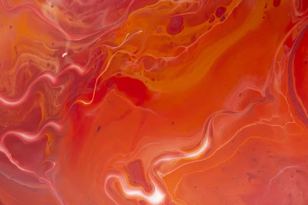 Tecnica di pittura liquido acrilico versando, rosso, bianco, arancione — Foto Stock