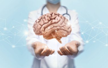İki eliyle beyni tutan tanınmayan kadın doktor.