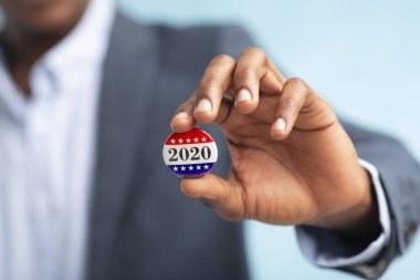 2020 Başkanlık seçimlerinde oy kullanma düğmesi Afrikalı işadamının elinde.