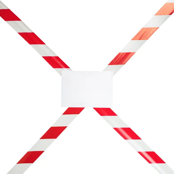 Захисна червоно-біла стрічка по діагоналі з порожнім місцем — стокове фото