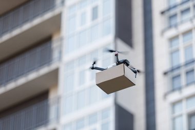 Modern İHA karton kutu teslimatı, kopyalama alanı