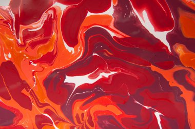 Kırmızı mürekkep renkleri inanılmaz derecede parlak, parlak, şeffaf.