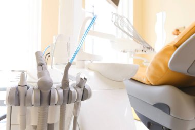 Hastaların tıbbi tedavileri için profesyonel dişçi araçları