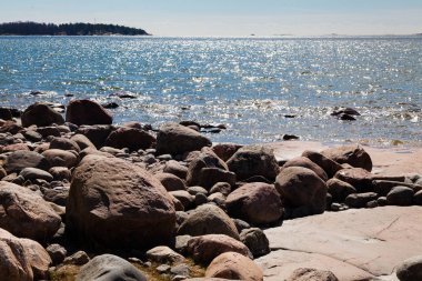 Helsinki Beach'te taş