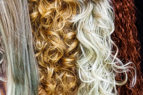 Czerwony, blond i szare włosy — Zdjęcie stockowe