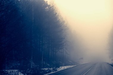 Siste ıssız bir otoyol olduğunu 